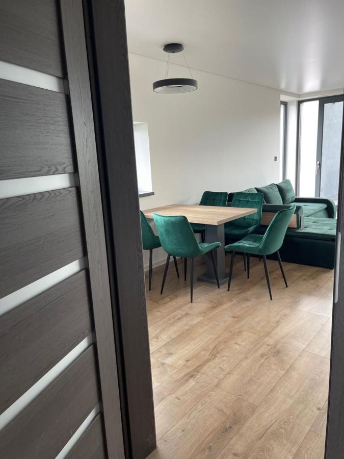 Maly Slavkov Luxury Apartments מראה חיצוני תמונה