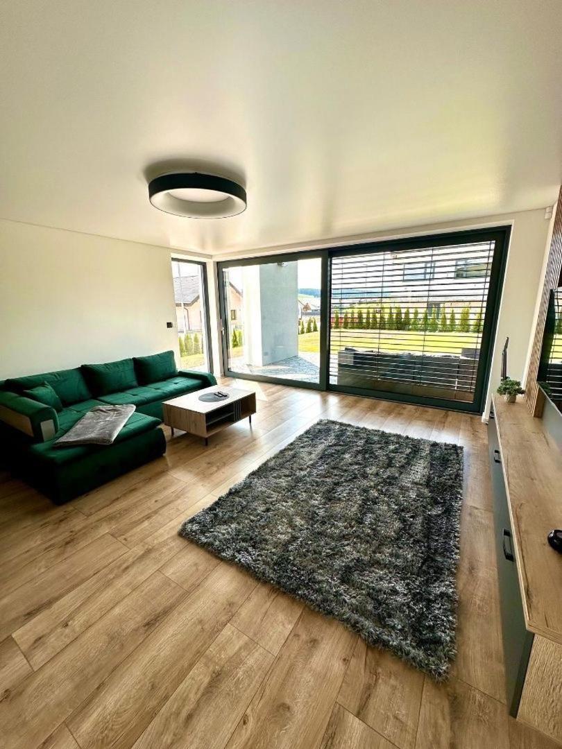 Maly Slavkov Luxury Apartments מראה חיצוני תמונה