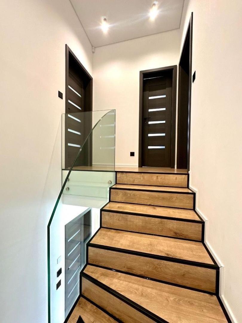 Maly Slavkov Luxury Apartments מראה חיצוני תמונה
